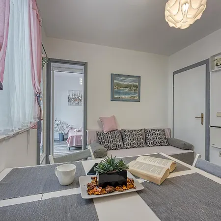 Apartment Sea Breeze - Happy *