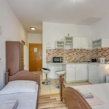 Sea Breeze - Happy Apartment