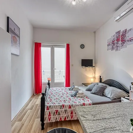 Sea Breeze - Happy Apartment Makarska